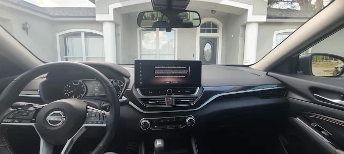 Clean dashboard, steering wheel and center console